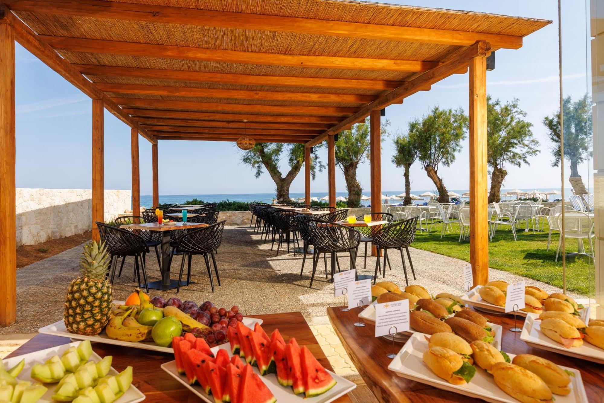 Malia Bay Beach Hotel & Bungalows 외부 사진