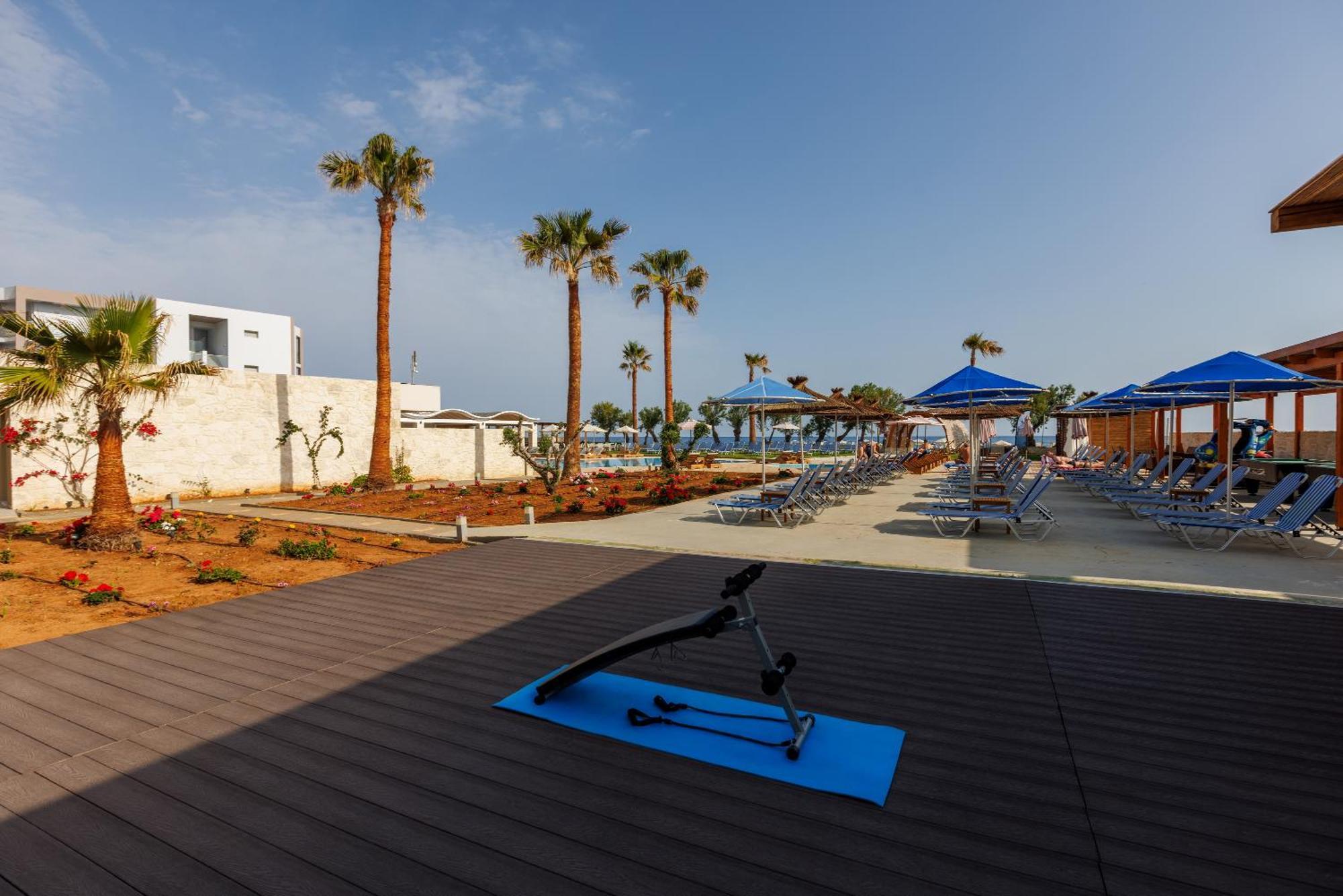 Malia Bay Beach Hotel & Bungalows 외부 사진