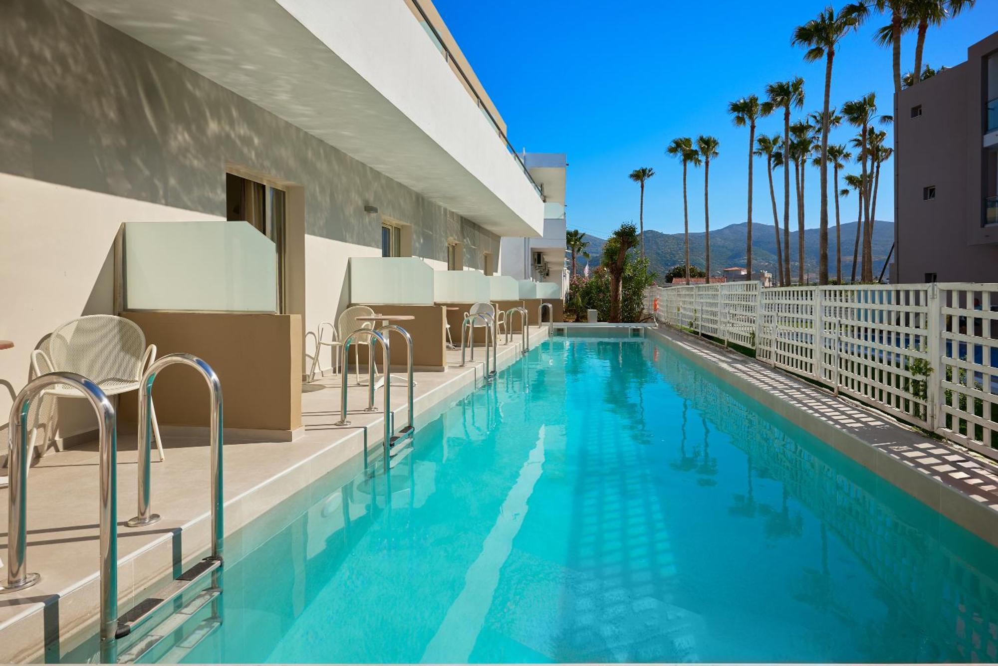 Malia Bay Beach Hotel & Bungalows 외부 사진