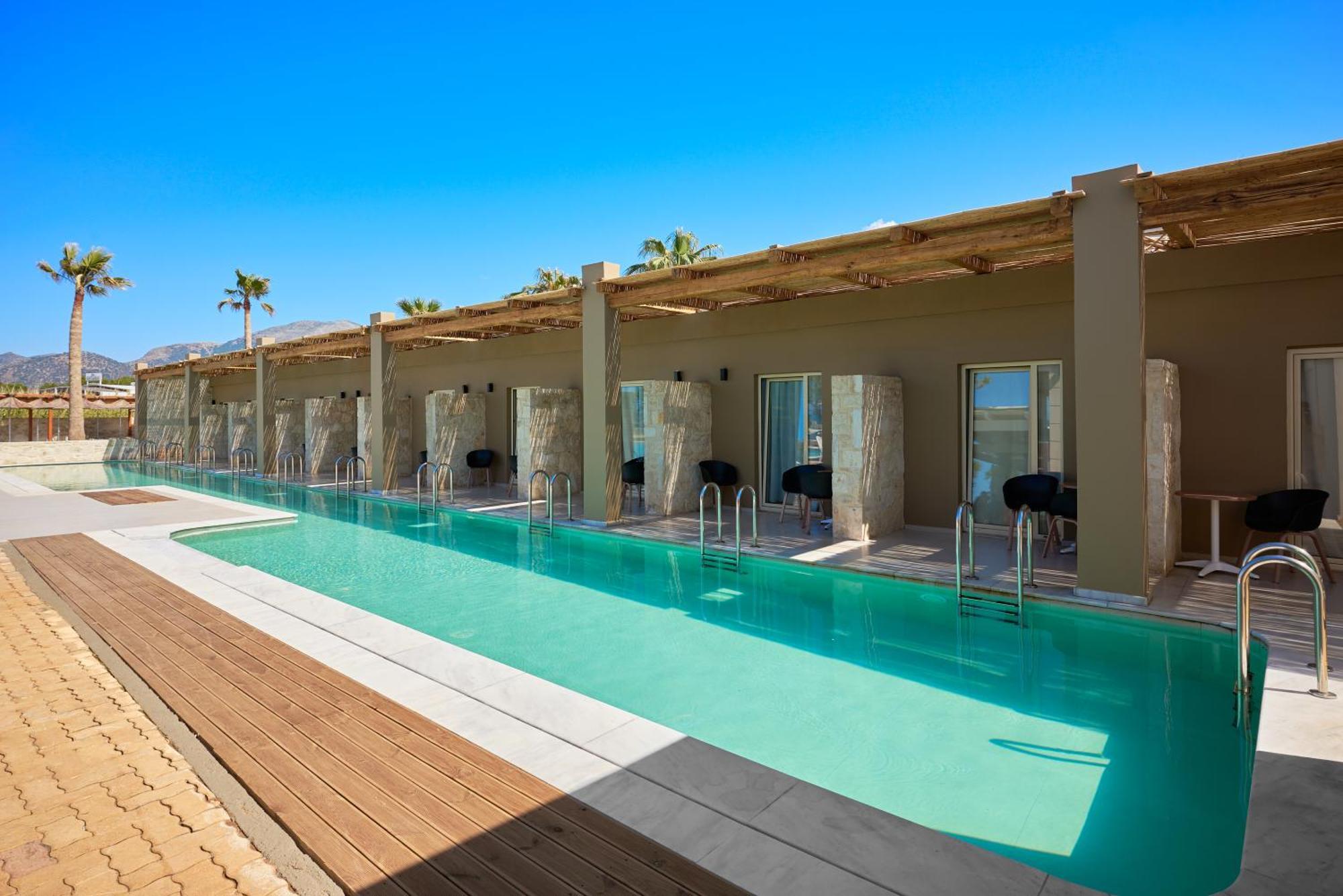 Malia Bay Beach Hotel & Bungalows 외부 사진