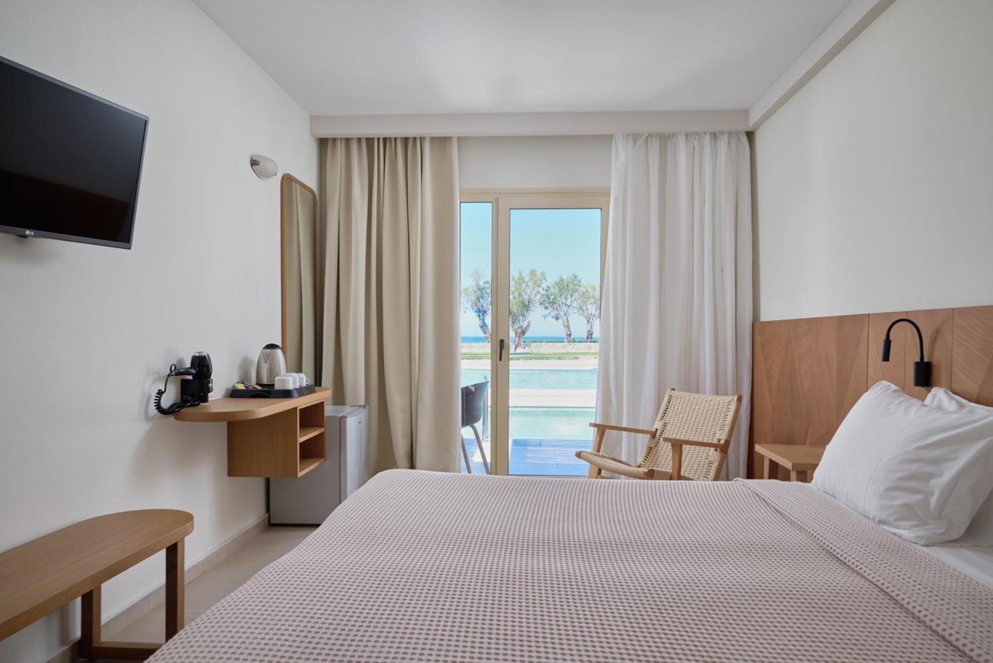 Malia Bay Beach Hotel & Bungalows 외부 사진