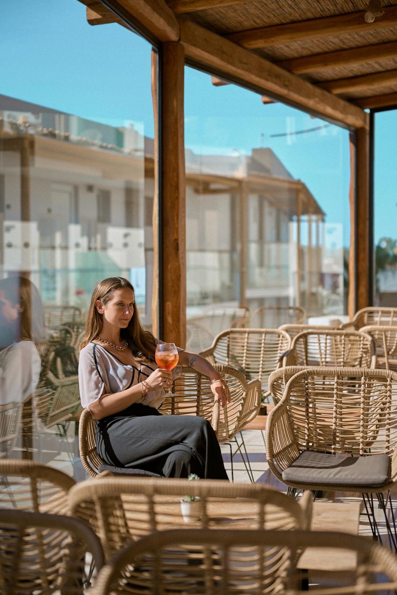Malia Bay Beach Hotel & Bungalows 외부 사진